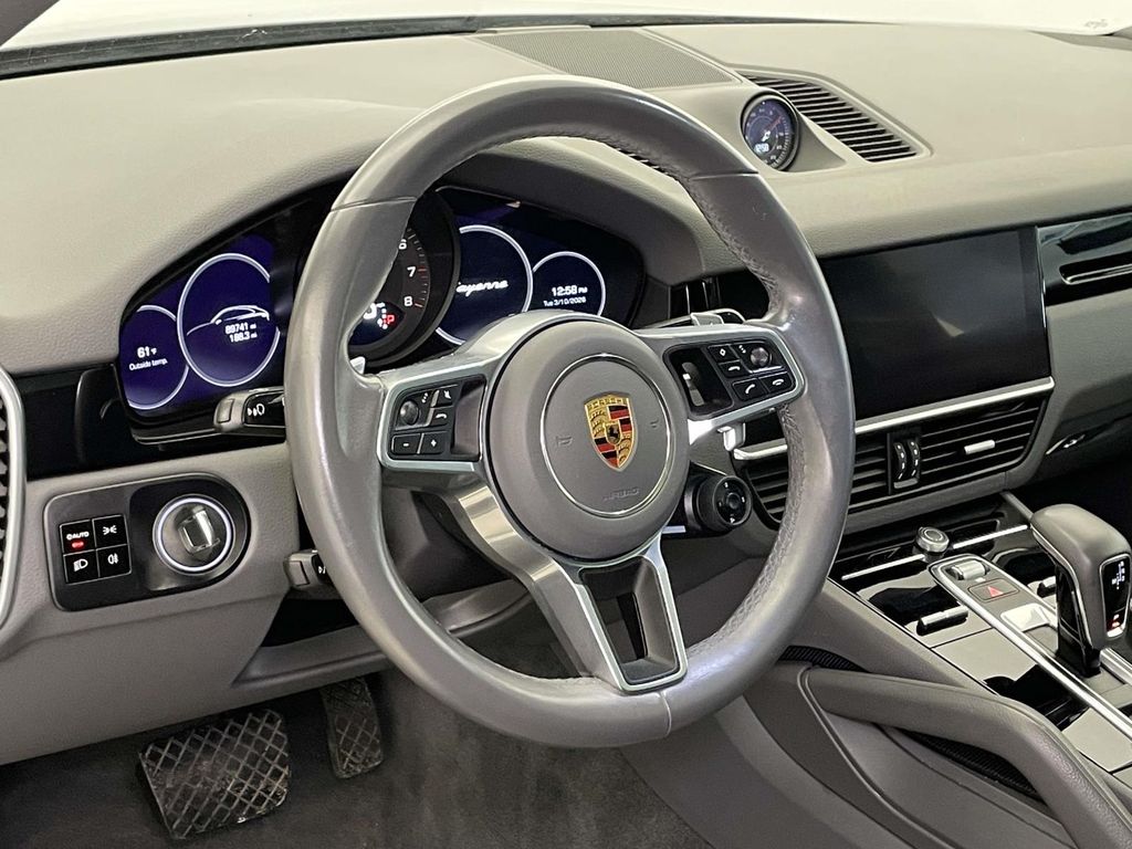 2021 Porsche Cayenne Coupe Base - 3