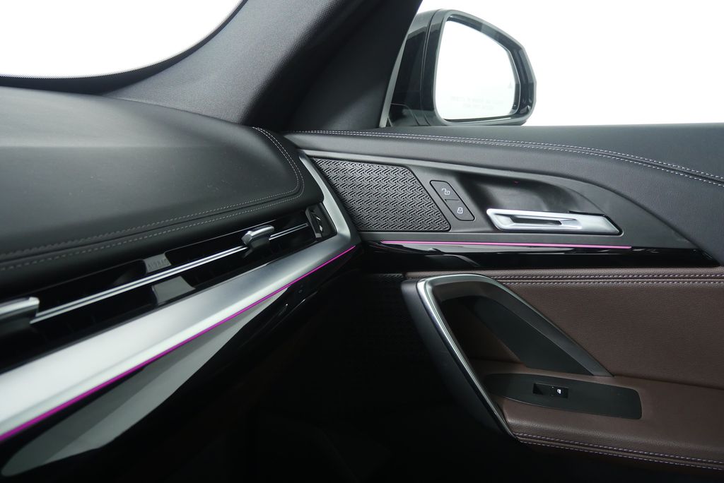 Thumbnail: 2023 BMW X1 - 28