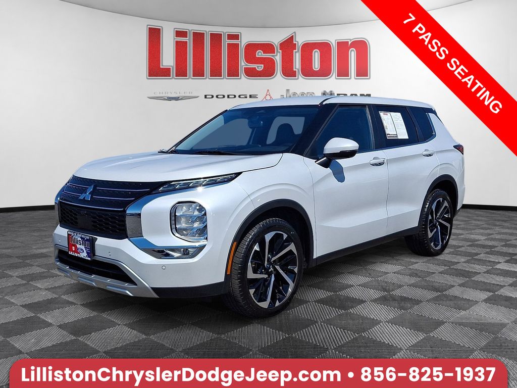 White Diamond 2024 Mitsubishi Outlander SUV / Crossover Front-Wheel Drive Continuously Variable Transmission