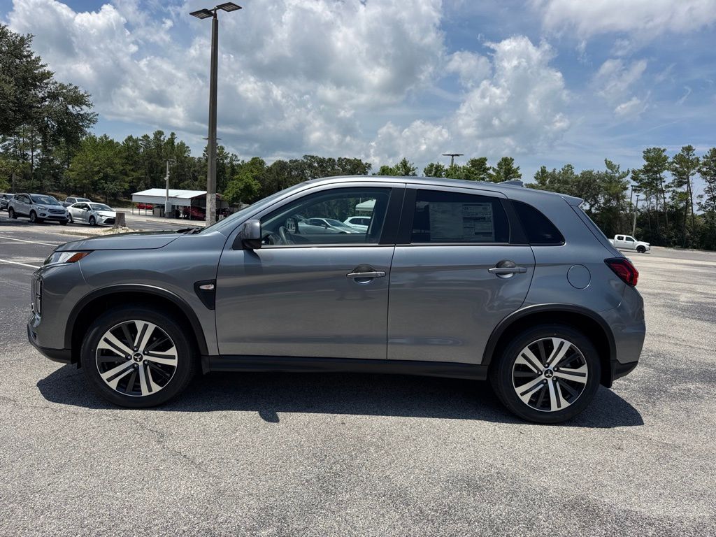 2025 Mitsubishi Outlander Sport ES photo 3