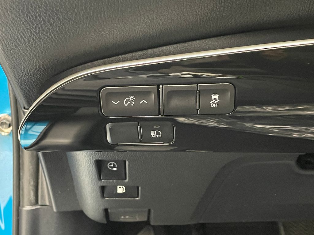2022 Toyota Prius Prime LE 19