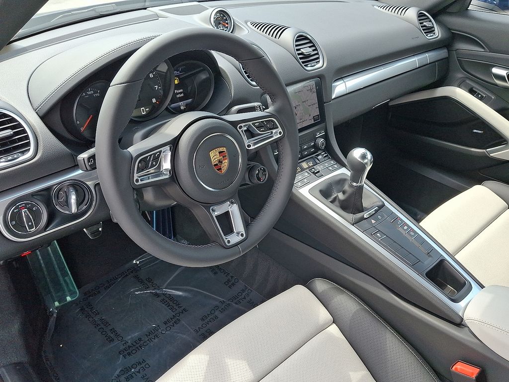 Thumbnail: 2025 Porsche 718 Cayman - 4