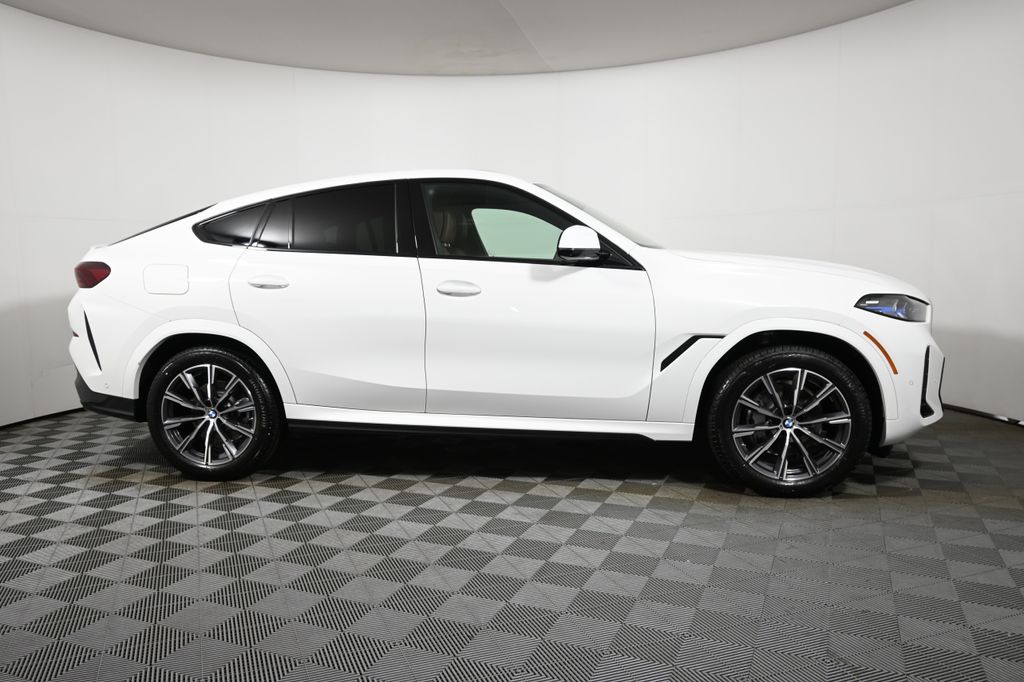 Thumbnail: 2026 BMW X6 - 8