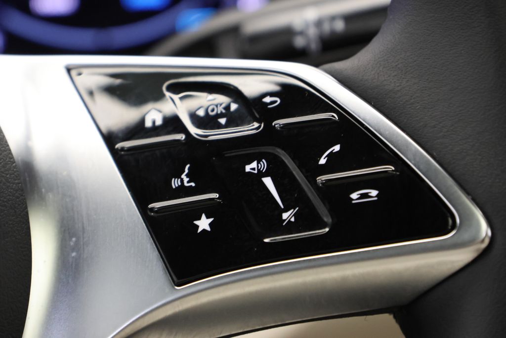 Thumbnail: 2026 Mercedes-Benz GLC - 22