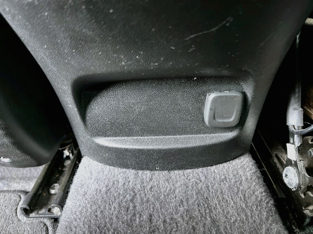 Used 2020 Red Chevrolet LT image 26