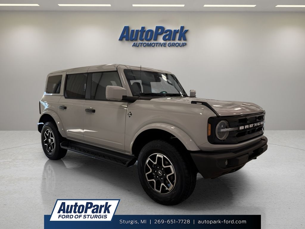 Avalanche Gray 2026 Ford Bronco Outer Banks 4-Door 4WD SUV / Crossover Four-Wheel Drive Automatic