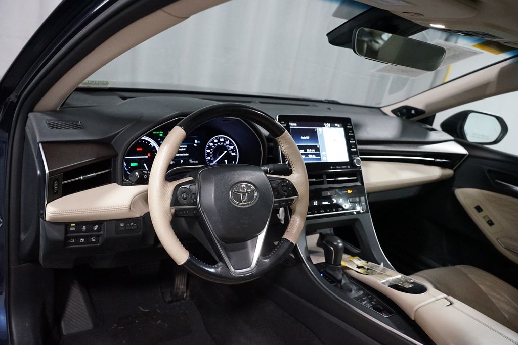 Thumbnail: 2019 Toyota Avalon - 7