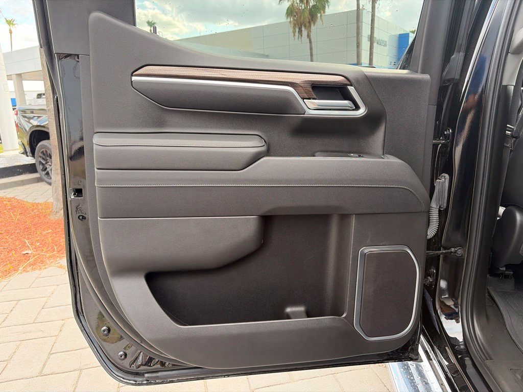 Used 2026 Black Chevrolet LT image 20