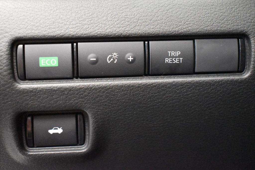 Thumbnail: 2025 Nissan Sentra - 16