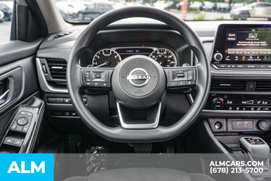 Used 2024 Silver Nissan SV image 28