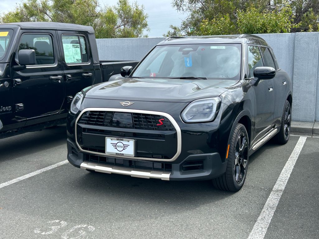 Thumbnail: 2027 MINI Cooper Countryman - 1