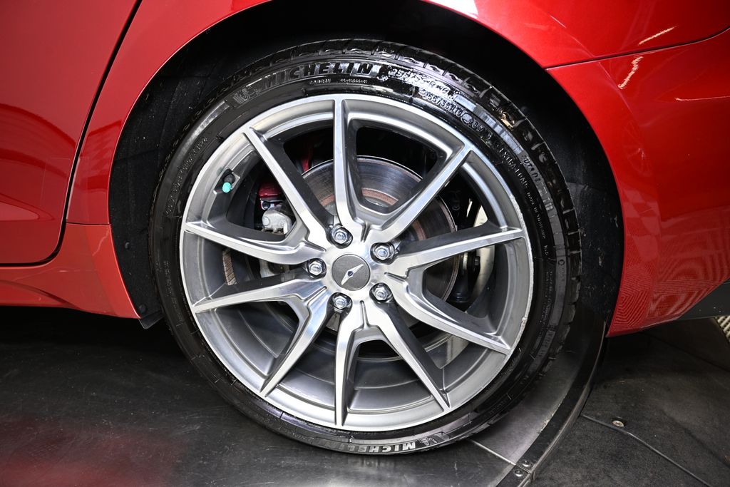 2023 Genesis G70 2.0T 12