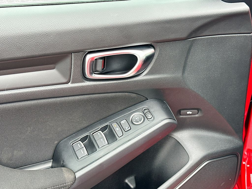 2025 Honda Civic Sport 18