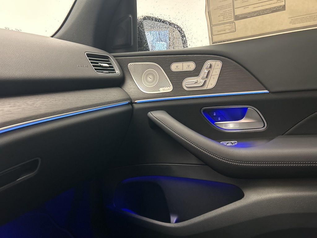 Thumbnail: 2026 Mercedes-Benz GLE - 21