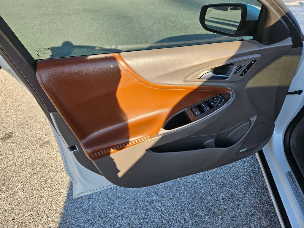 Used 2016 Chevrolet Malibu Sedan