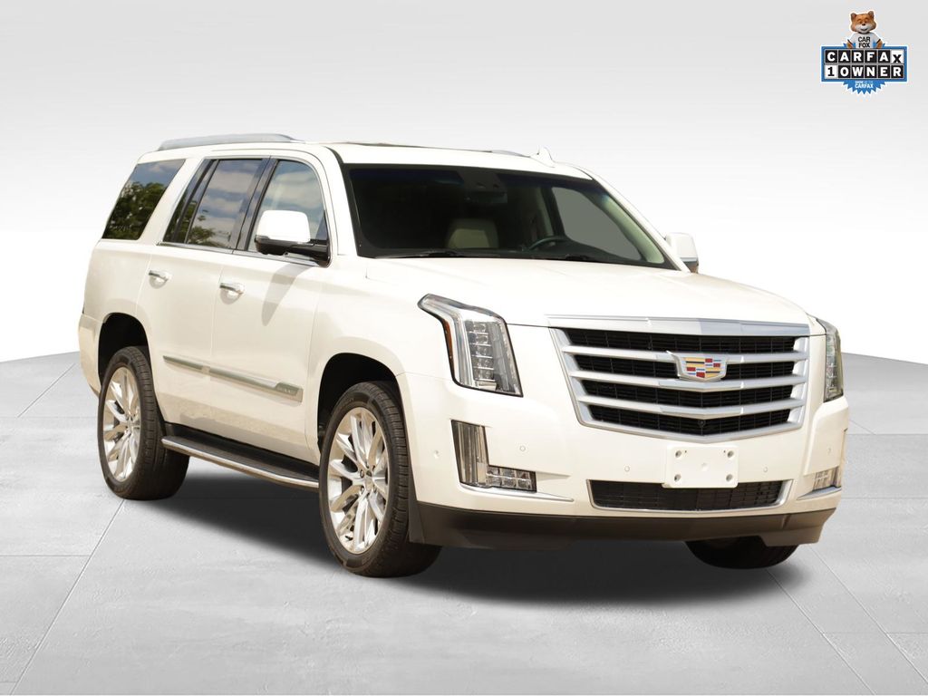Crystal White Tricoat 2018 Cadillac Escalade SUV / Crossover Four-Wheel Drive