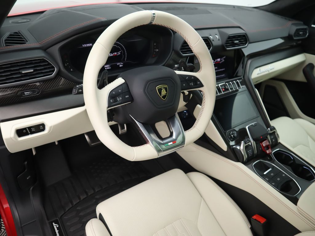 Thumbnail: 2024 Lamborghini Urus - 9