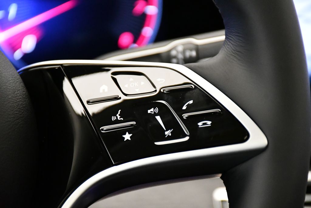 Thumbnail: 2026 Mercedes-Benz GLE - 24