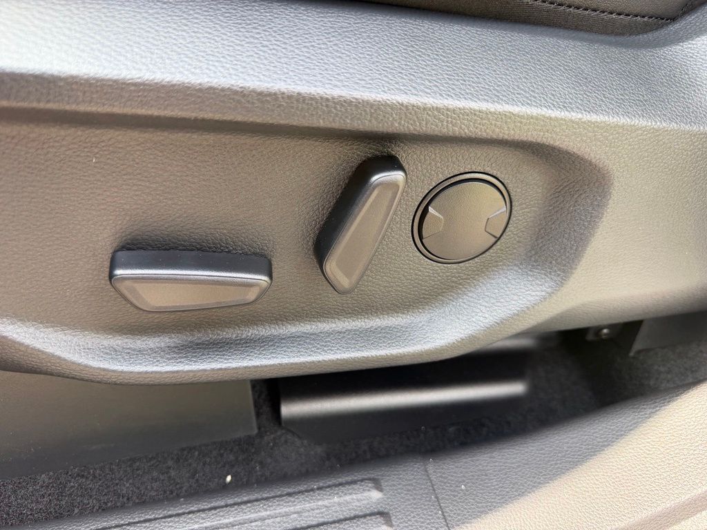 New 2026 Gray Ford Lariat image 15