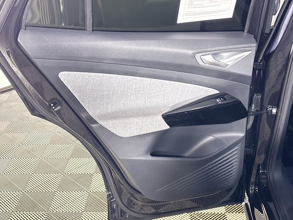 2025 Volkswagen ID.4 Pro