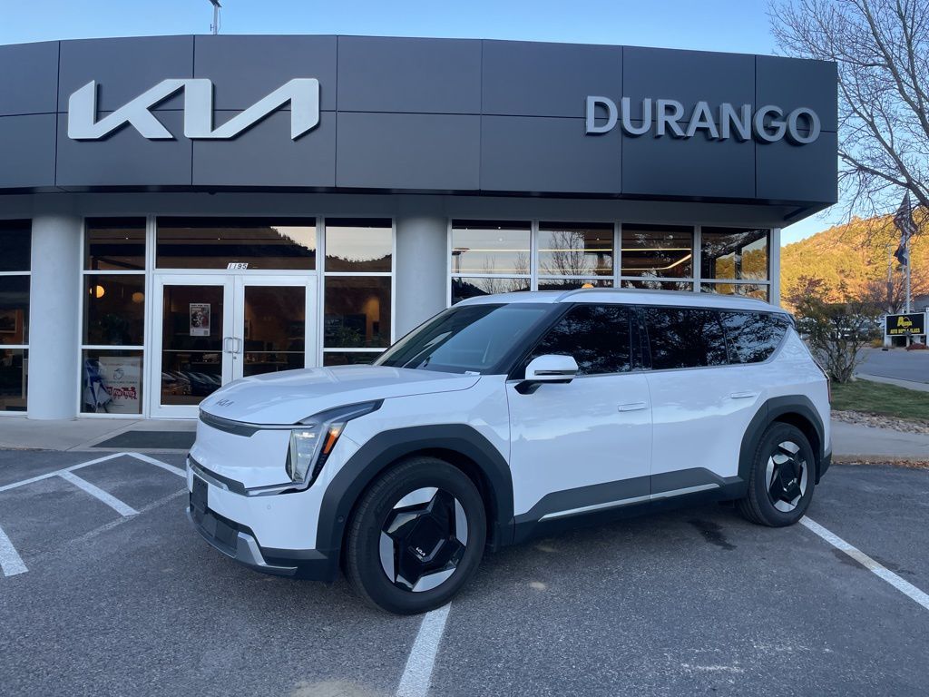 2026 Kia EV9 Wind AWD's photo