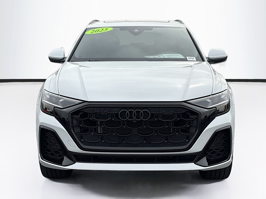 Thumbnail: 2025 Audi Q8 - 2