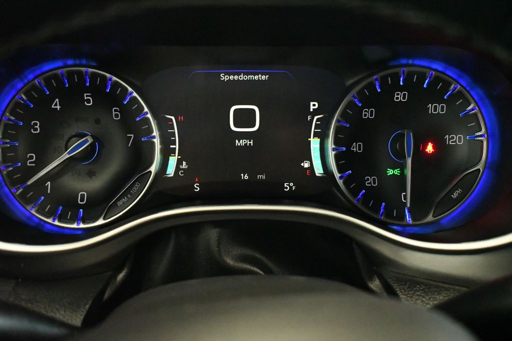 Used 2026 Silver Chrysler Select image 35