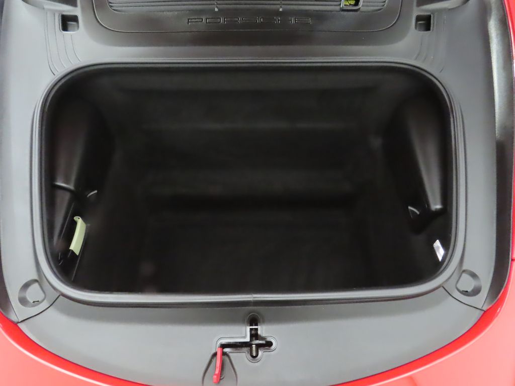 Thumbnail: 2019 Porsche 911 - 30