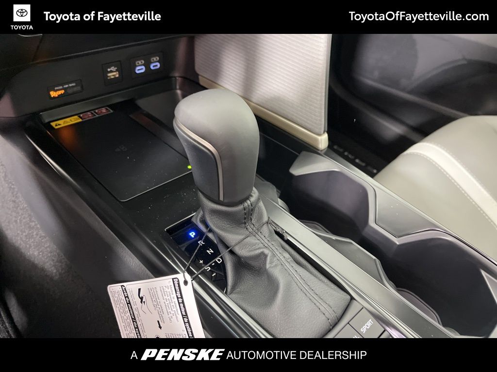 Thumbnail: 2026 Toyota Camry - 31