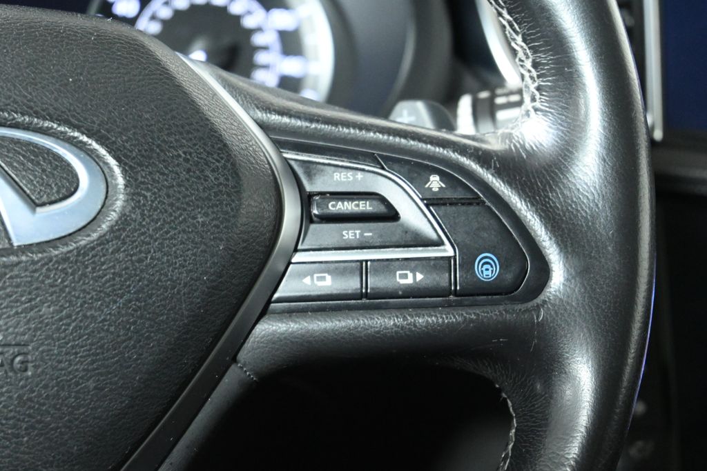 2022 INFINITI QX50 Luxe 16