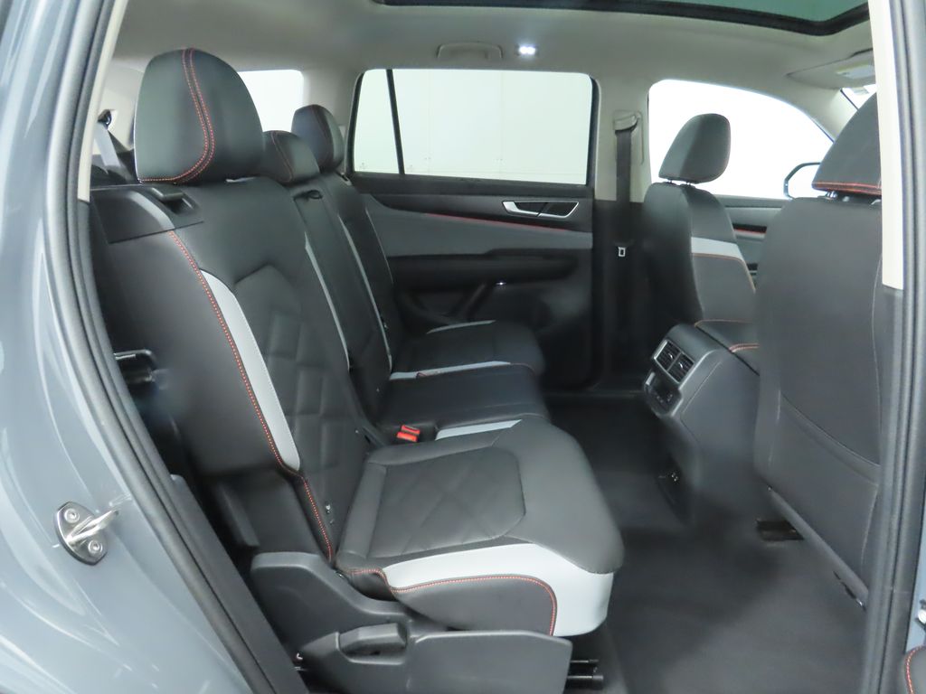 Thumbnail: 2025 Volkswagen Atlas - 22