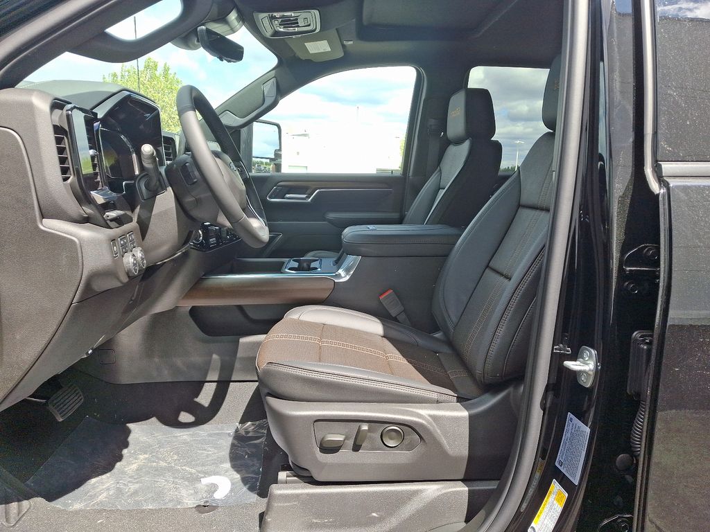 2025 Chevrolet Silverado 2500 High Country 6