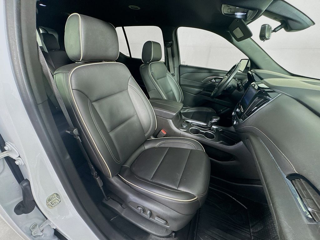 Used Car 2022 Chevrolet Traverse  Premier For Sale Under $35,000 In Austin, Texas