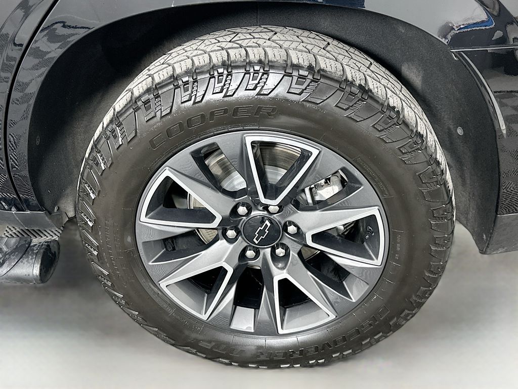 Thumbnail: 2023 Chevrolet Tahoe - 31