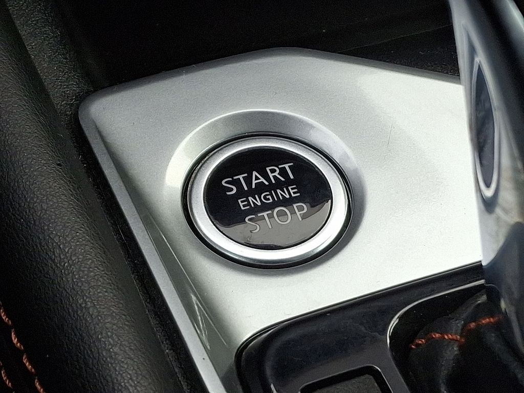 Thumbnail: 2020 Nissan Altima - 25