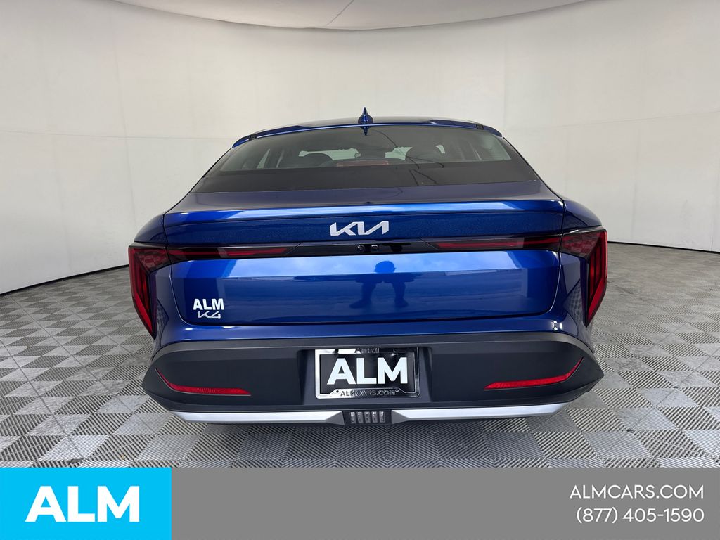 2025 Kia K4 LXS - Photo 9
