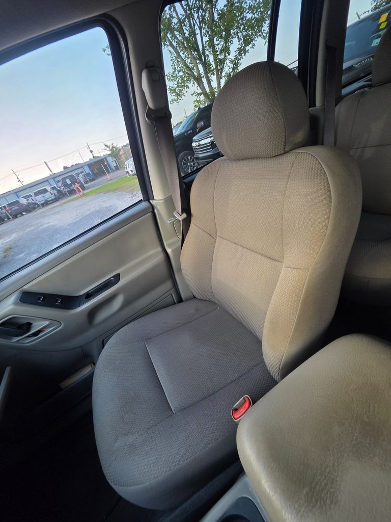 Stone White 2004 Jeep Grand Cherokee SUV / Crossover Rear-Wheel Drive 4-Speed Automatic