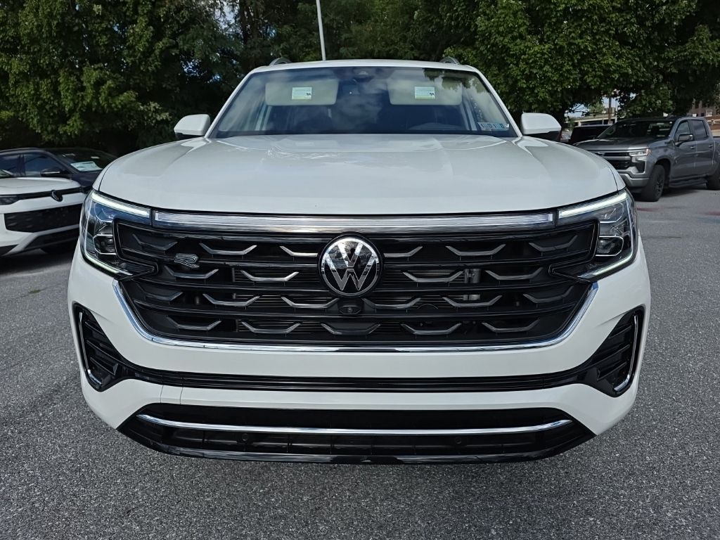 2026 Volkswagen Atlas 2.0T SEL Premium R-Line White/off-white at Auto Express Mitsubishi