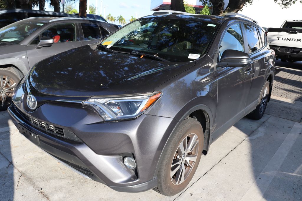 Thumbnail: 2016 Toyota RAV4 - 2