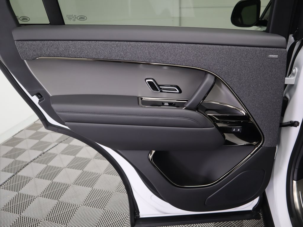 2025 Land Rover Range Rover Sport Dynamic 28