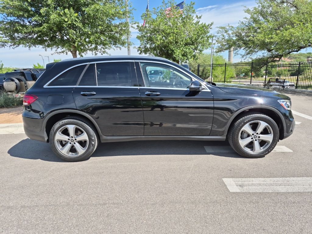 Used Car 2022 Mercedes-benz Glc  Glc 300 For Sale Under $35,000 In Austin, Texas