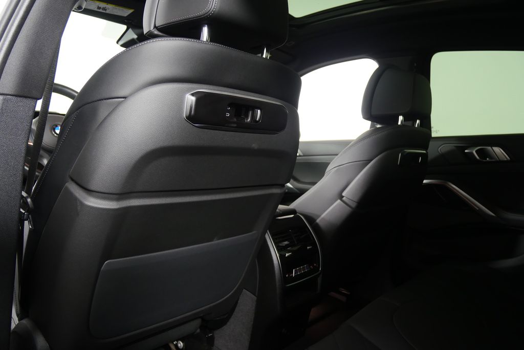 2025 BMW X6 xDrive40i 16
