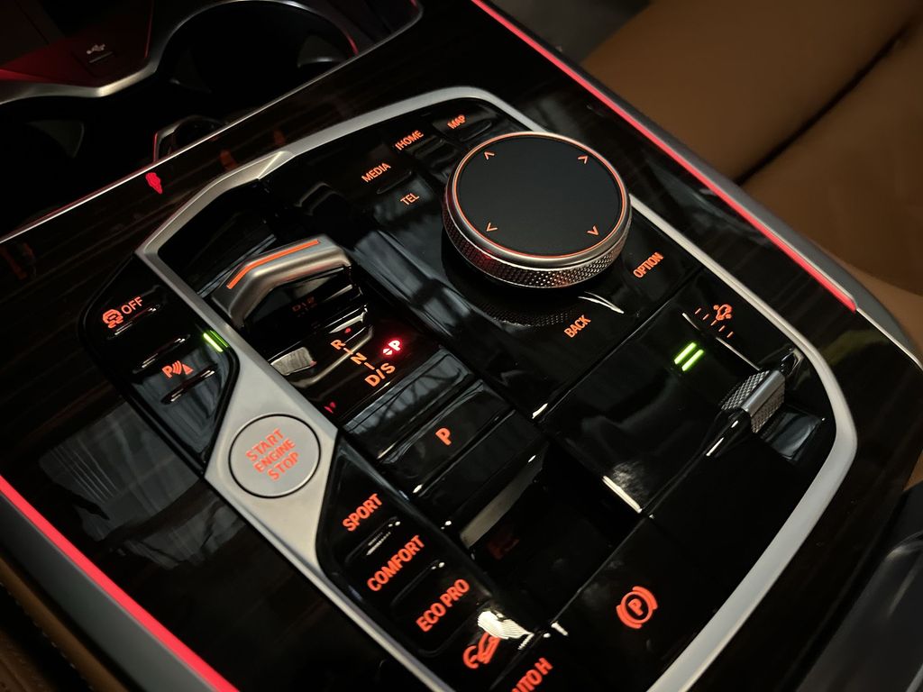 Thumbnail: 2026 BMW X7 - 20