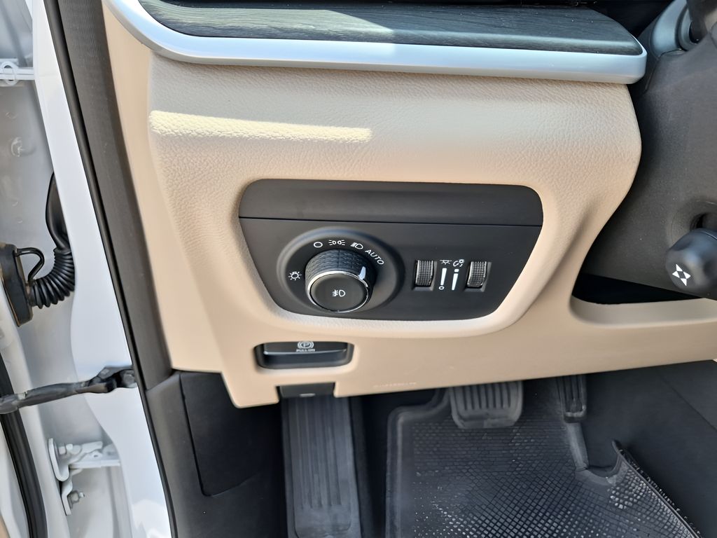 Used Car 2024 Jeep Grand Cherokee  Limited For Sale Under $35,000 In Austin, Texas