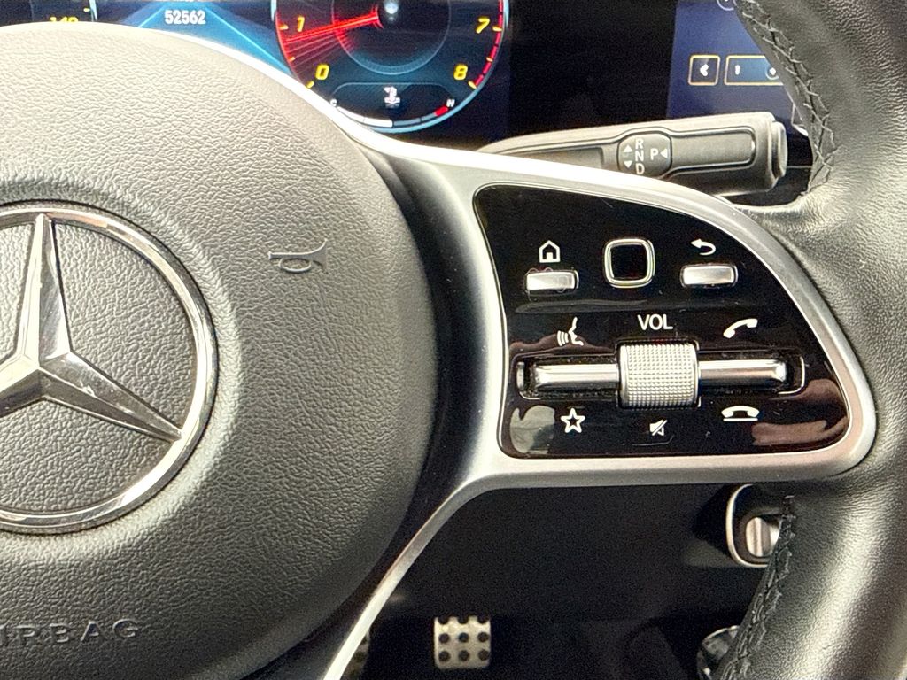 Thumbnail: 2022 Mercedes-Benz GLB - 12