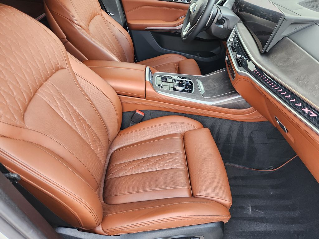 2023 BMW X7 xDrive40i White at Gullo Toyota