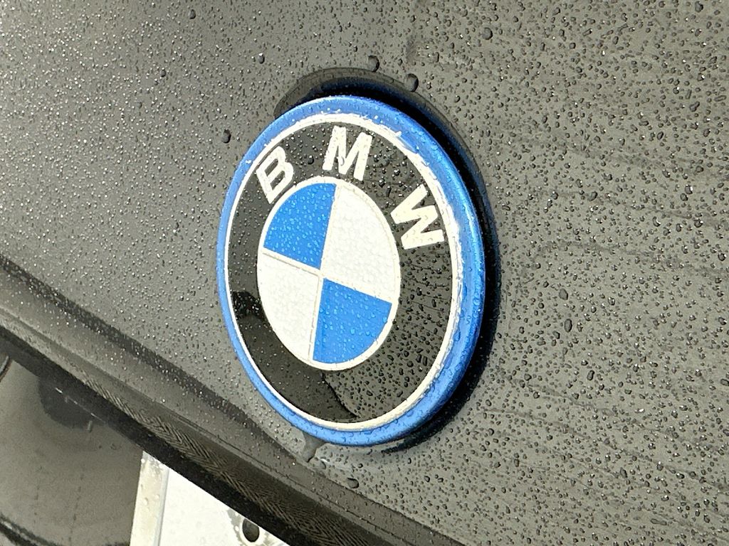 Thumbnail: 2026 BMW i5 - 22