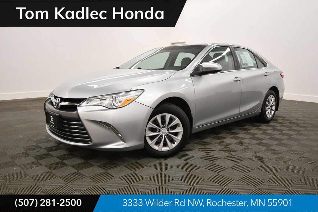 Celestial Silver Metallic 2017 Toyota Camry Sedan Front-Wheel Drive 6-Speed Automatic
