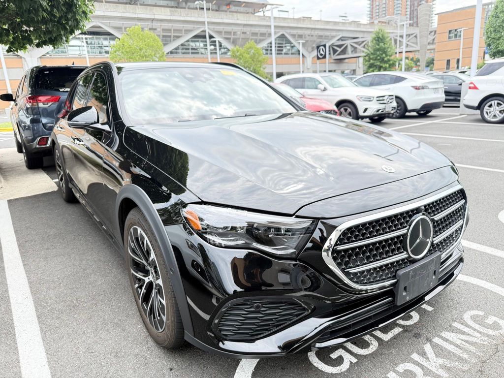 Thumbnail: 2025 Mercedes-Benz E-Class - 2