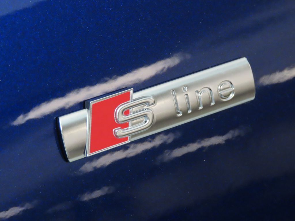 Thumbnail: 2026 Audi Q3 - 11